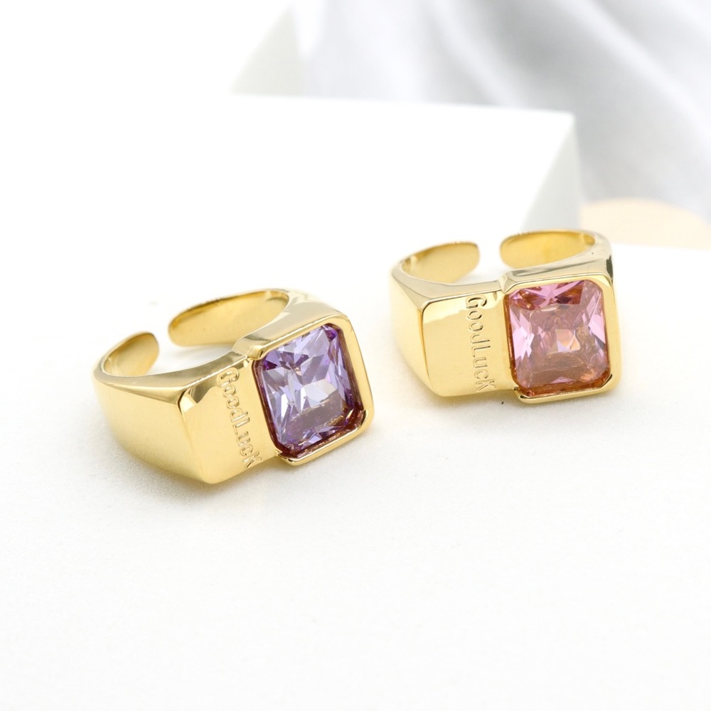 Lucky Ring